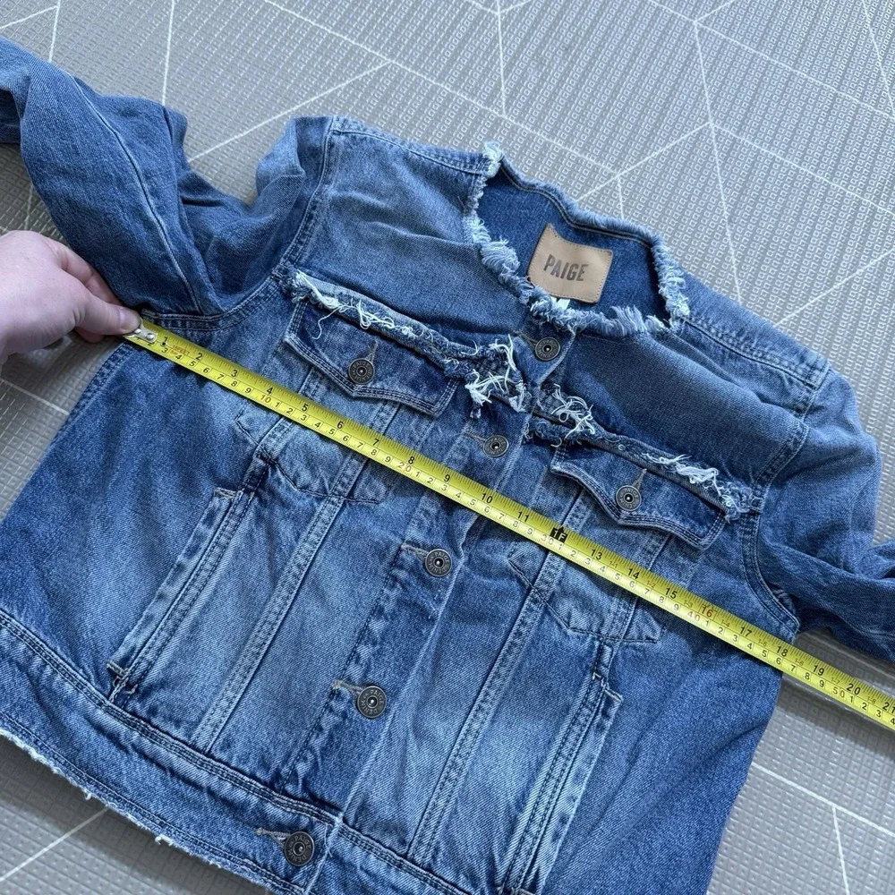 Paige Denim Jean Jacket Sz Small Distressed Medium Wash Raw‎ Trim